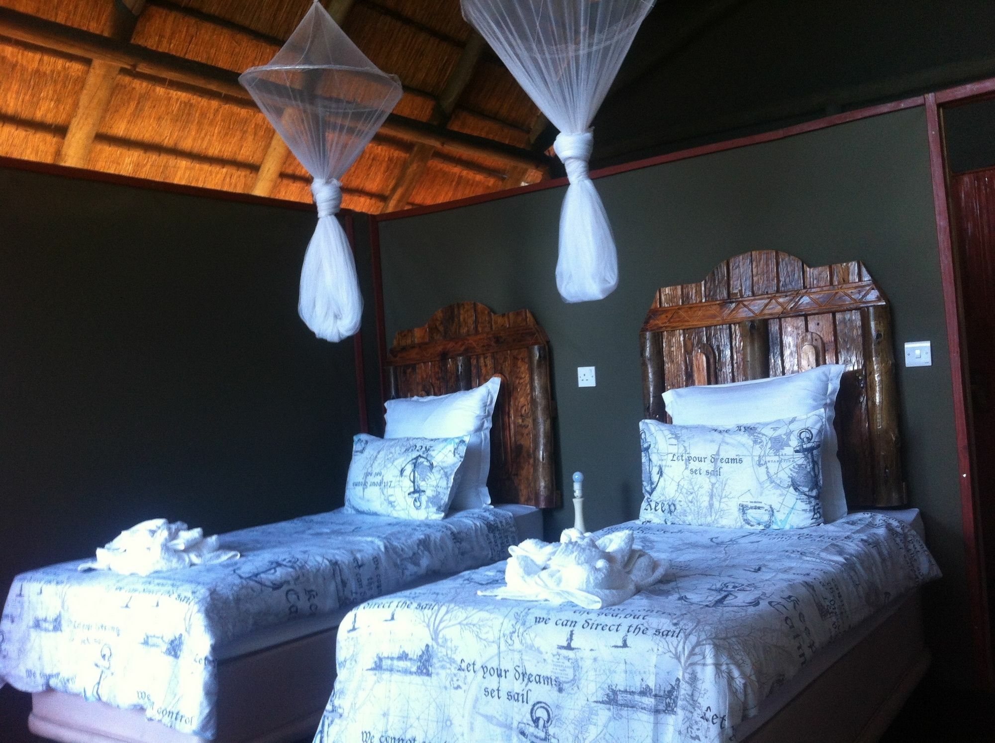 Lion Roars Lodge Lesoma Экстерьер фото