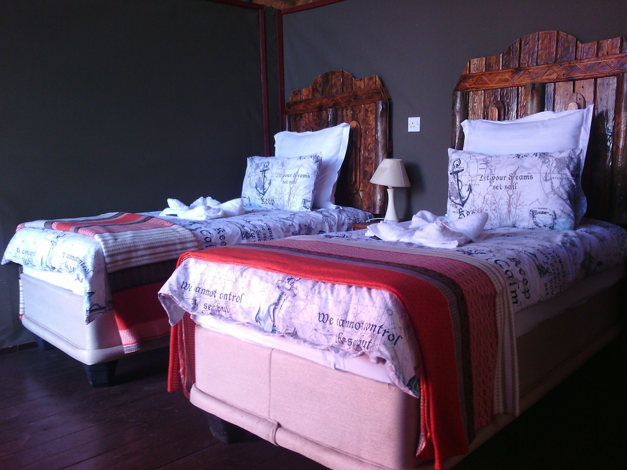 Lion Roars Lodge Lesoma Экстерьер фото